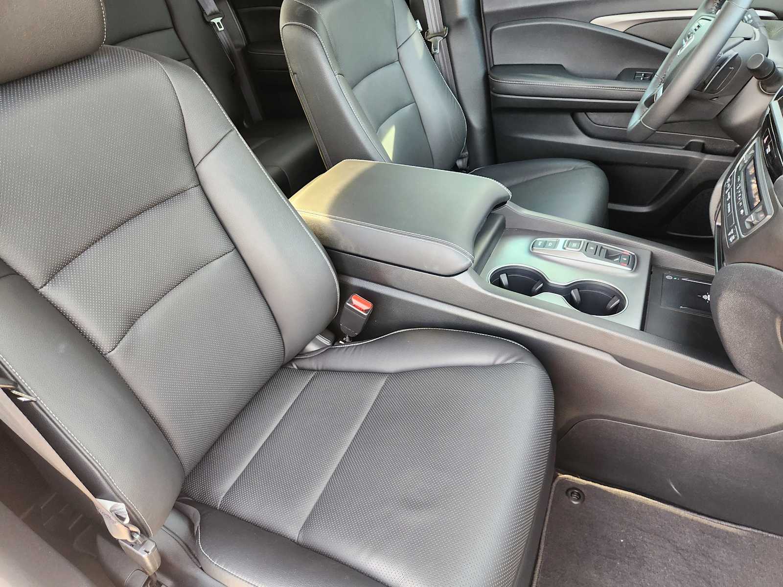 Thumbnail: 2025 Honda Ridgeline - 14