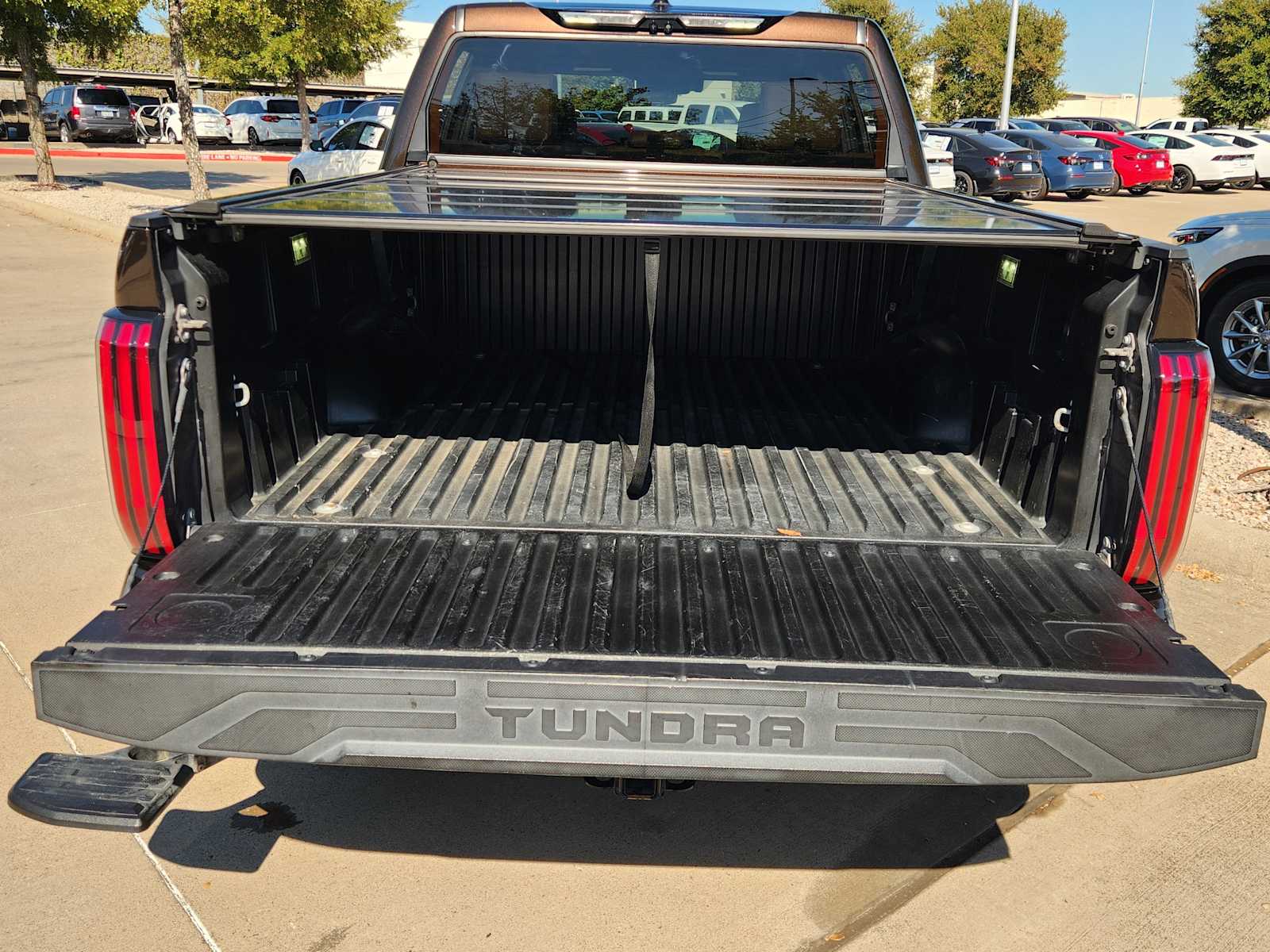 Thumbnail: 2022 Toyota Tundra - 19