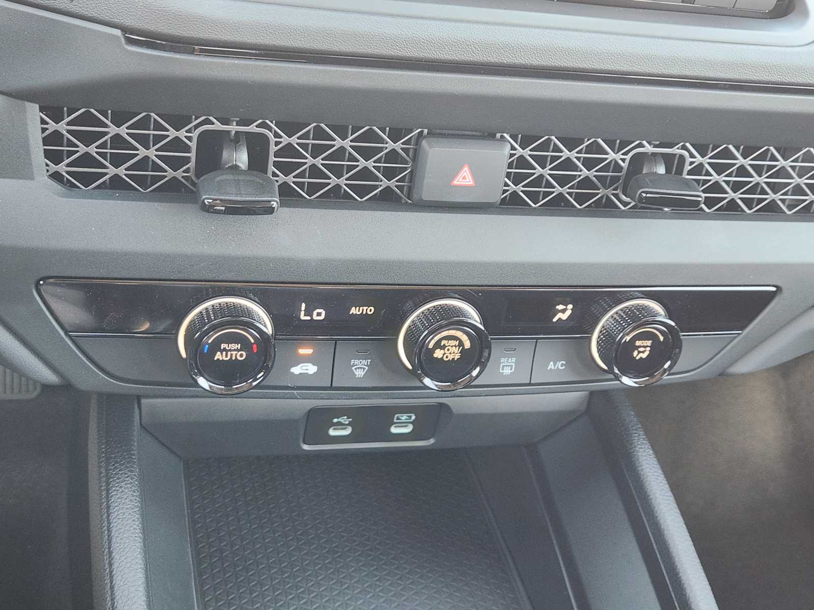 Thumbnail: 2025 Honda Accord - 26