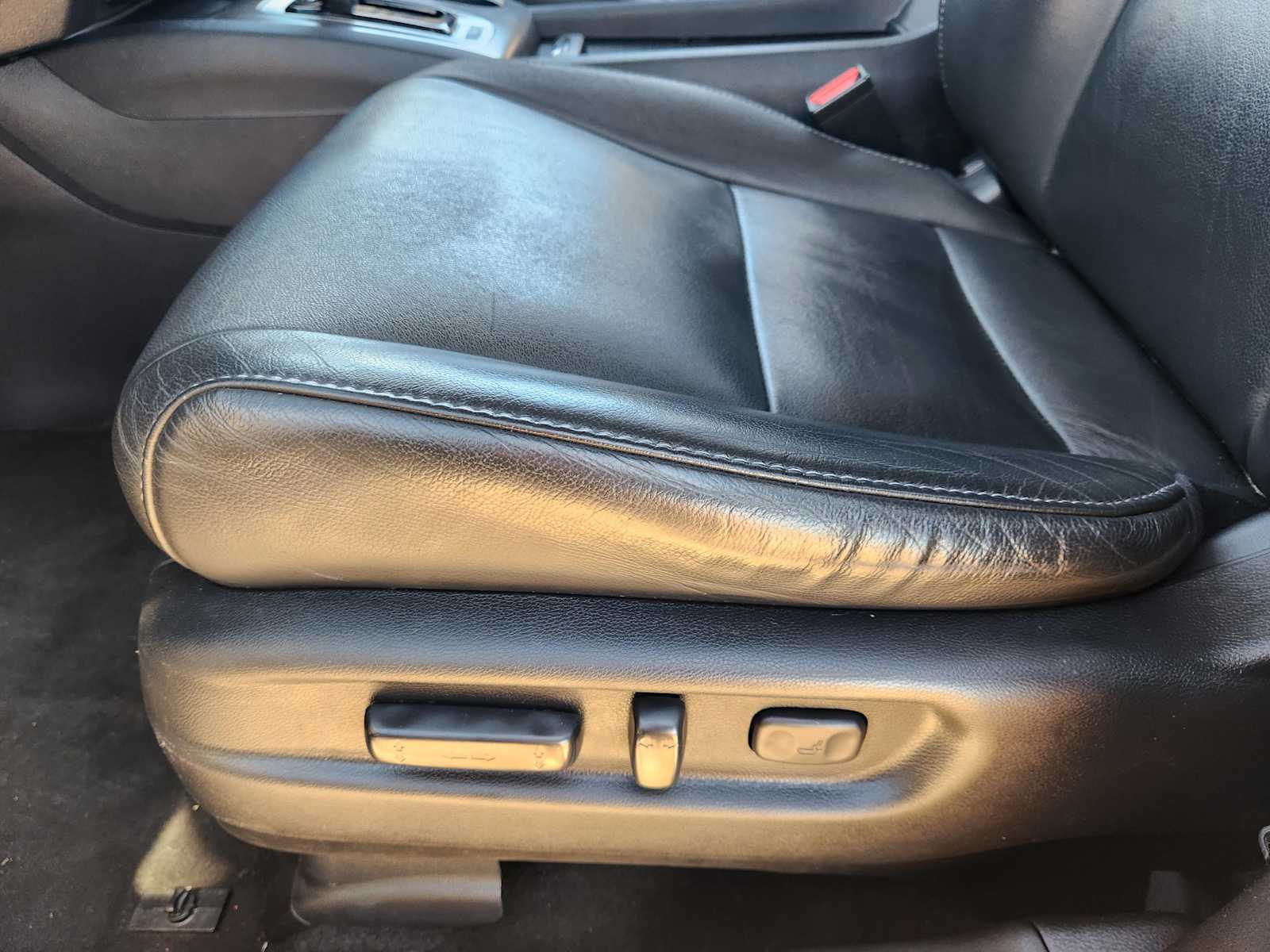 Thumbnail: 2019 Honda Pilot - 28