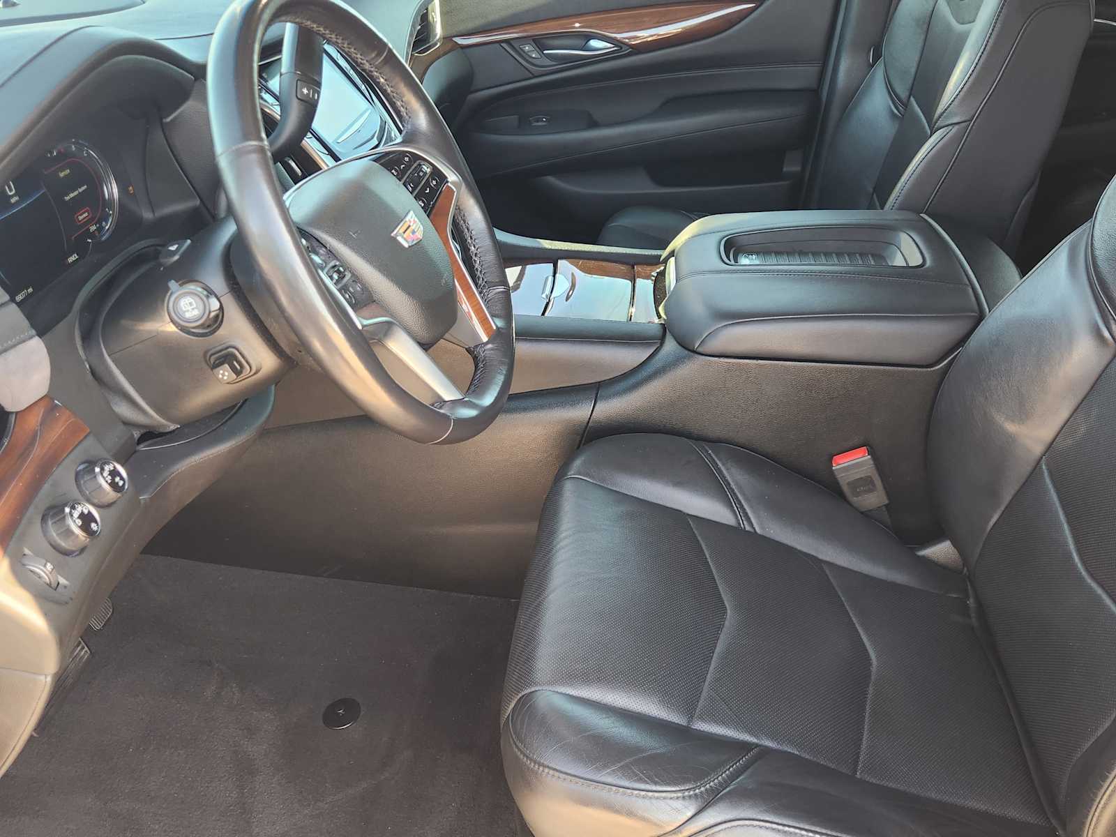 Thumbnail: 2019 Cadillac Escalade - 10