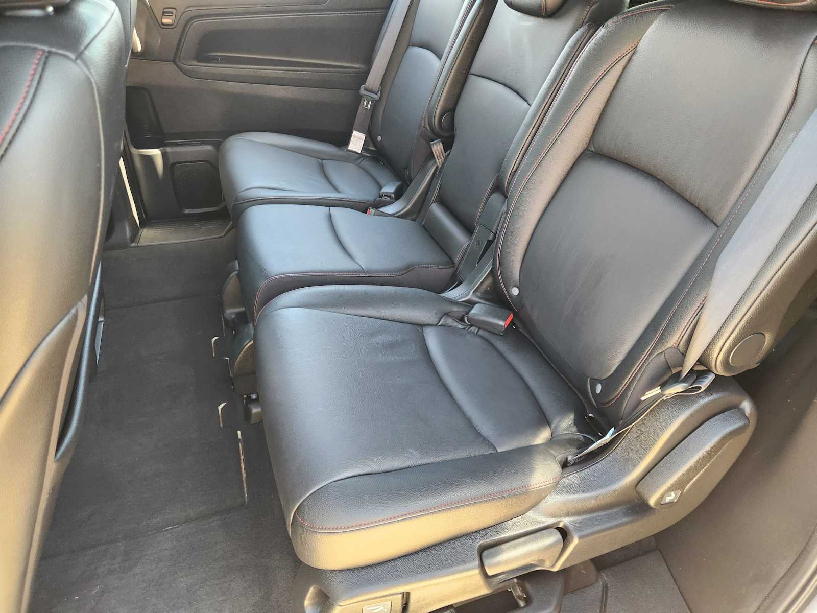 Thumbnail: 2026 Honda Odyssey - 13