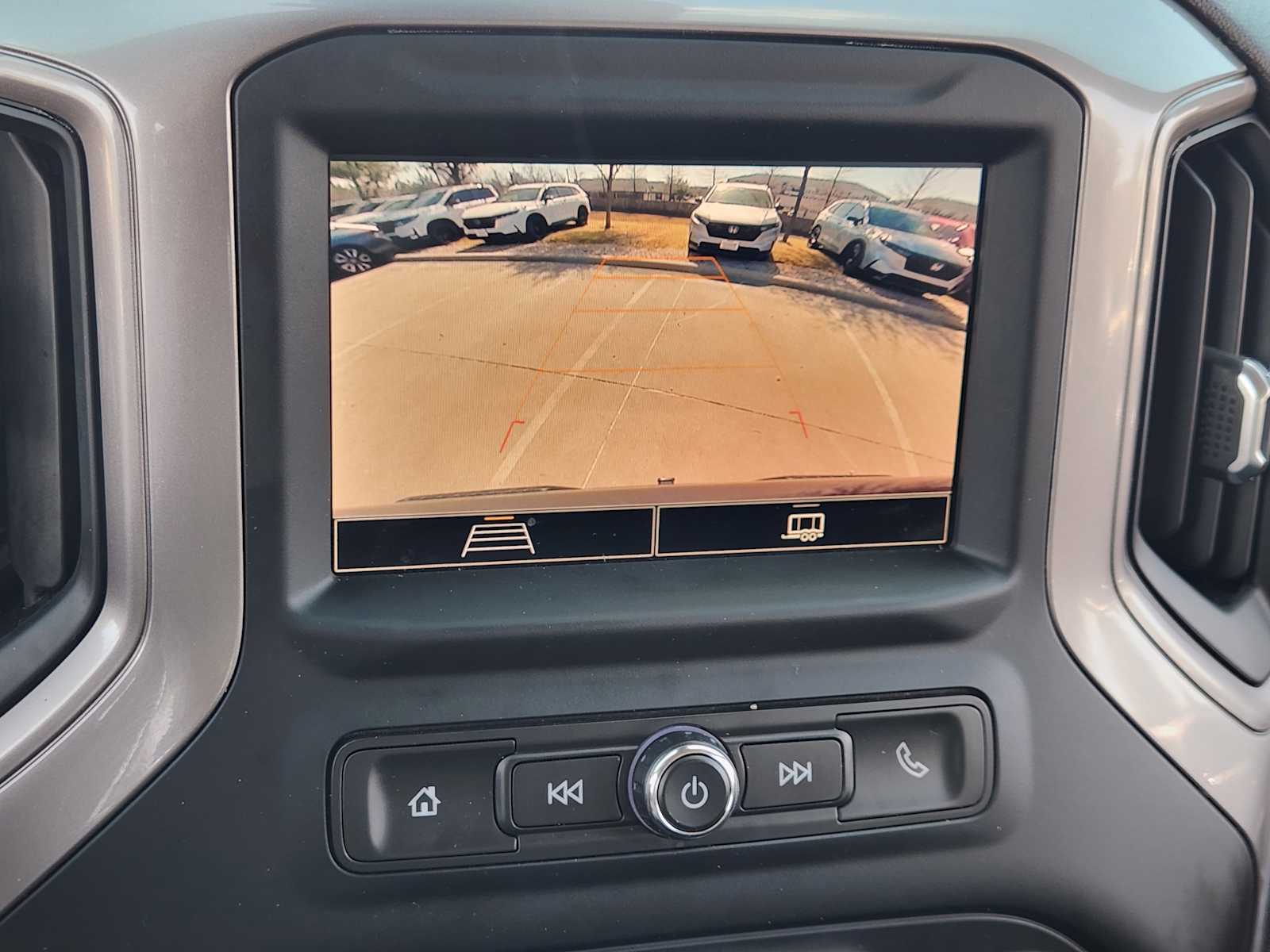 Thumbnail: 2022 Chevrolet Silverado 1500 - 25