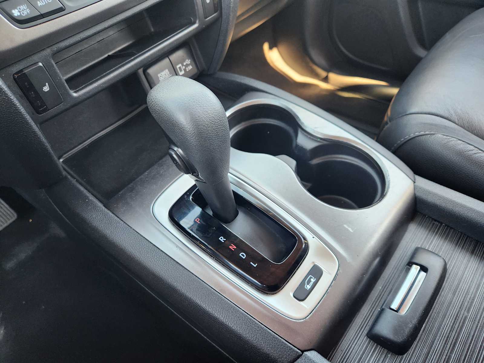 Thumbnail: 2019 Honda Pilot - 18