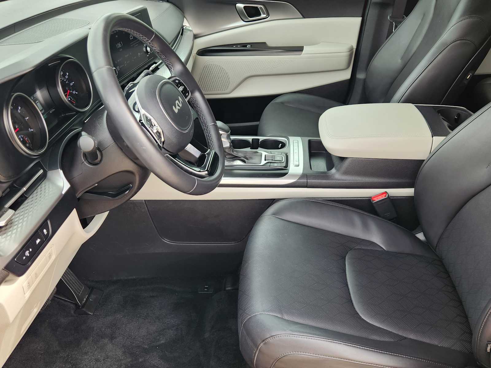 Thumbnail: 2024 Kia Carnival - 11