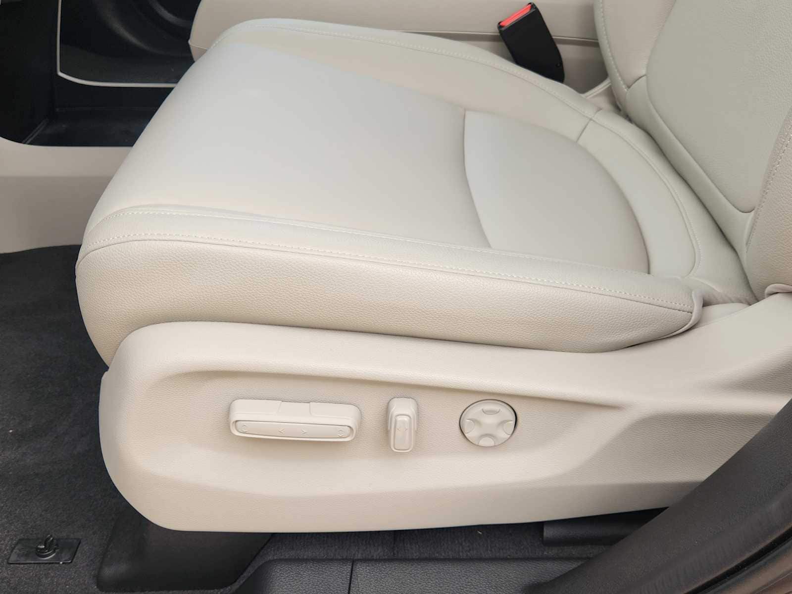 Thumbnail: 2026 Honda Odyssey - 31