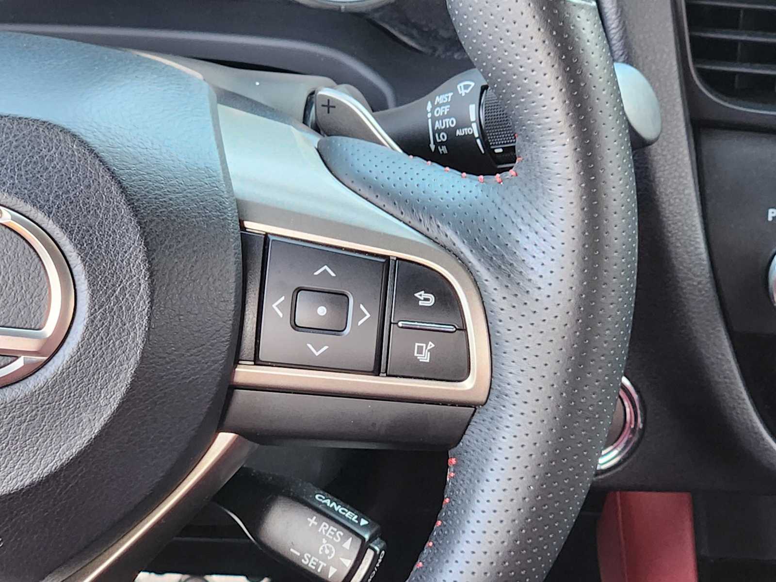 Thumbnail: 2016 Lexus RX - 31