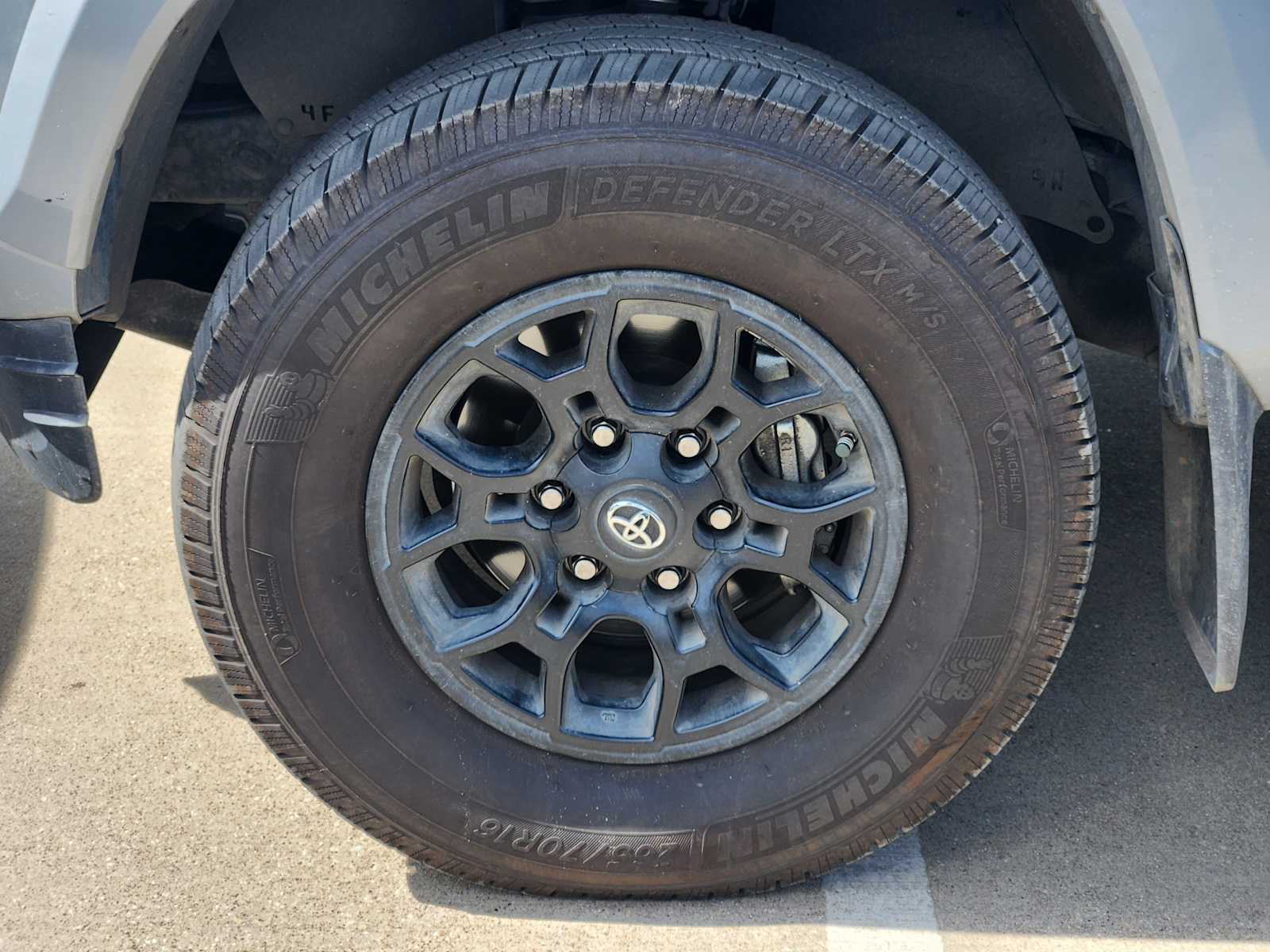 Thumbnail: 2021 Toyota Tacoma - 10