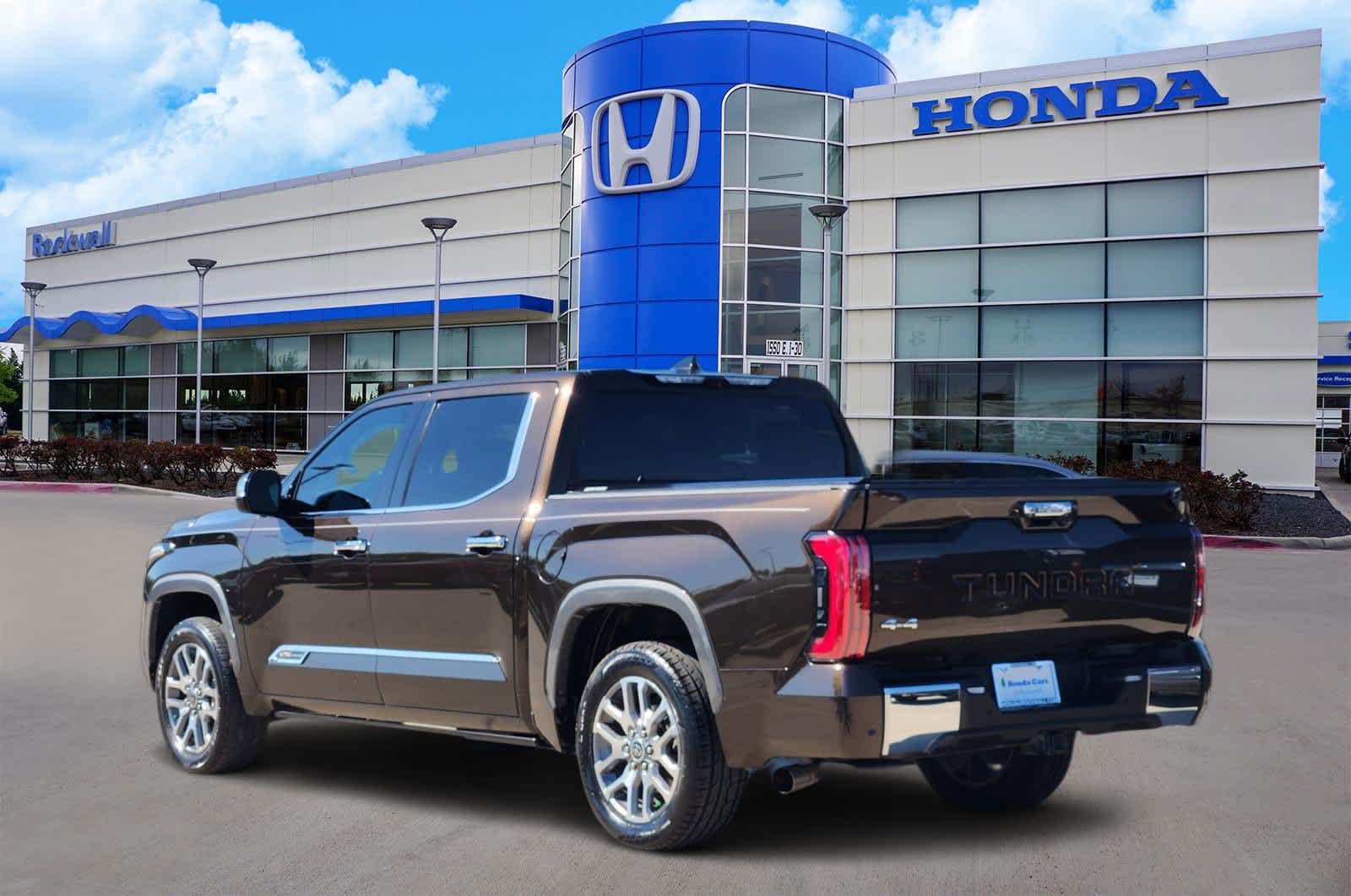 Thumbnail: 2022 Toyota Tundra - 4