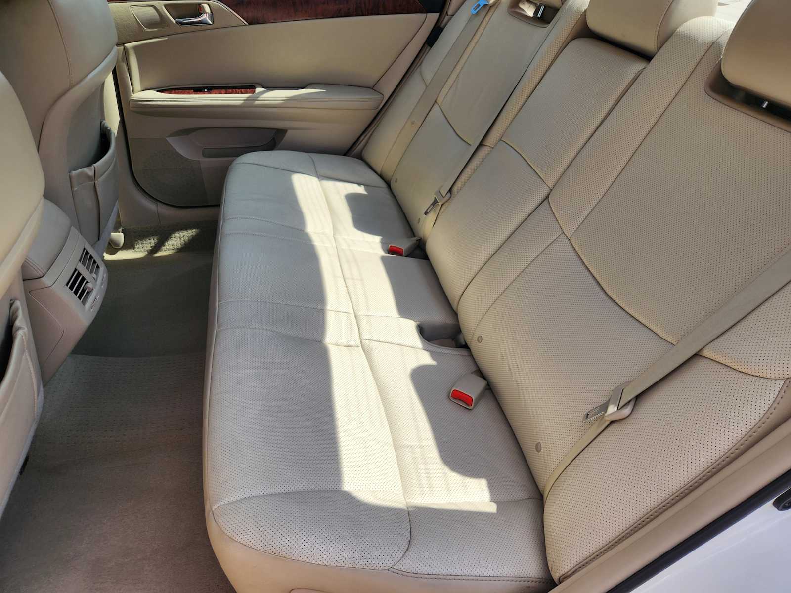 Thumbnail: 2012 Toyota Avalon - 13