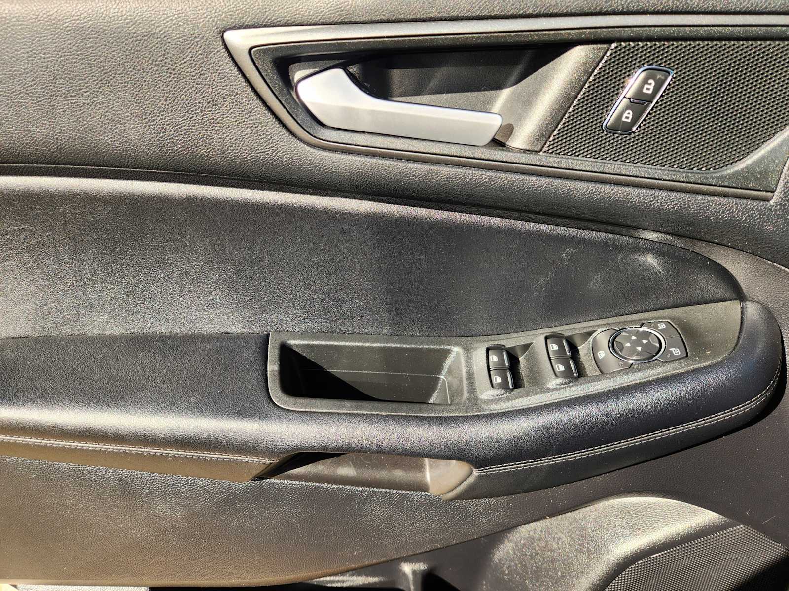 Thumbnail: 2022 Ford Edge - 29