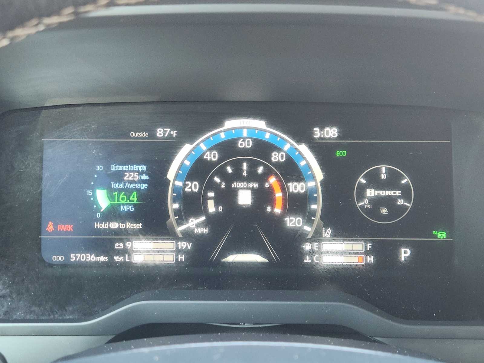 Thumbnail: 2022 Toyota Tundra - 18