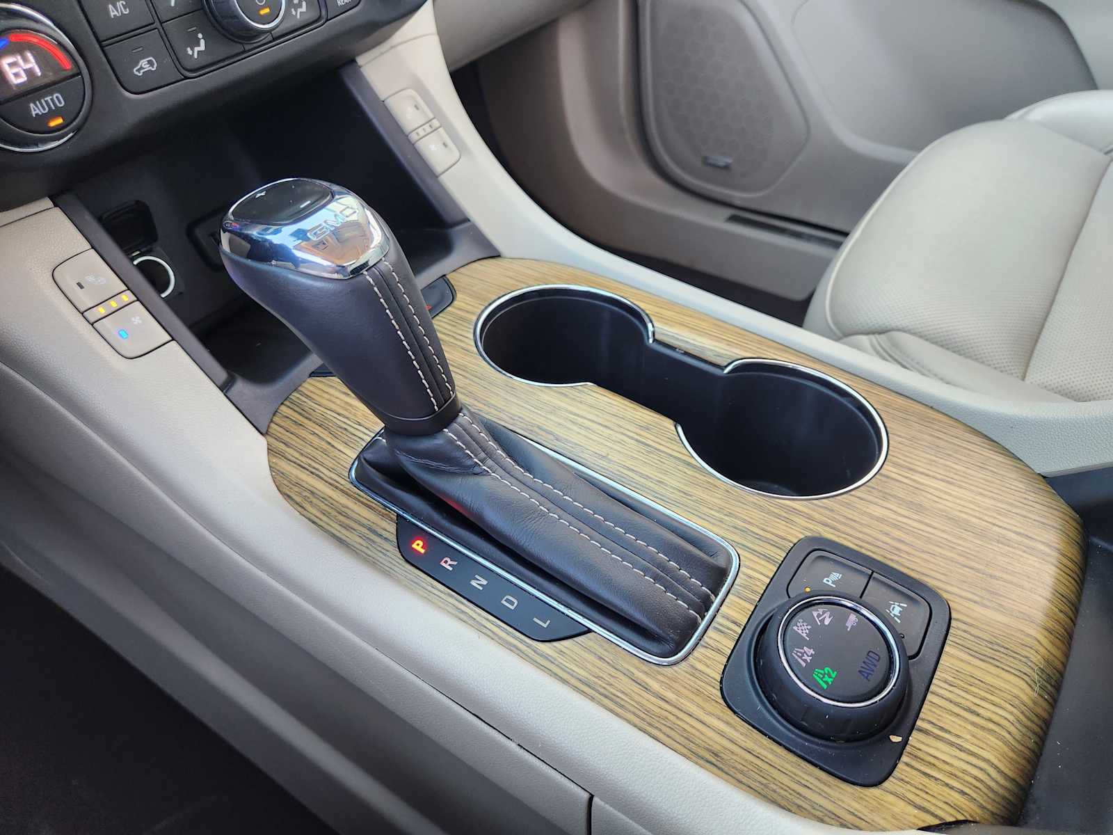 Thumbnail: 2018 GMC Acadia - 18