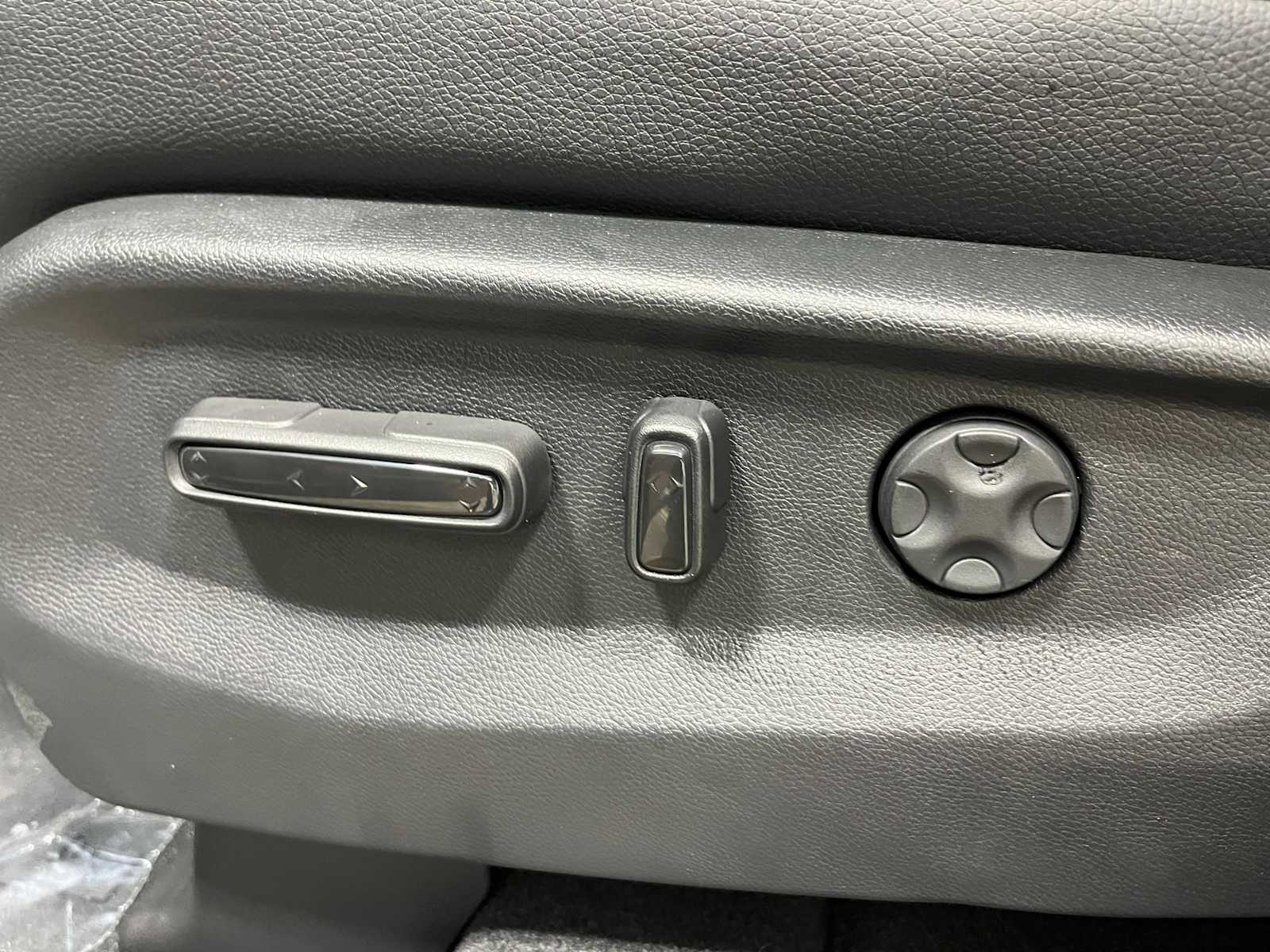 Thumbnail: 2025 Honda Odyssey - 12