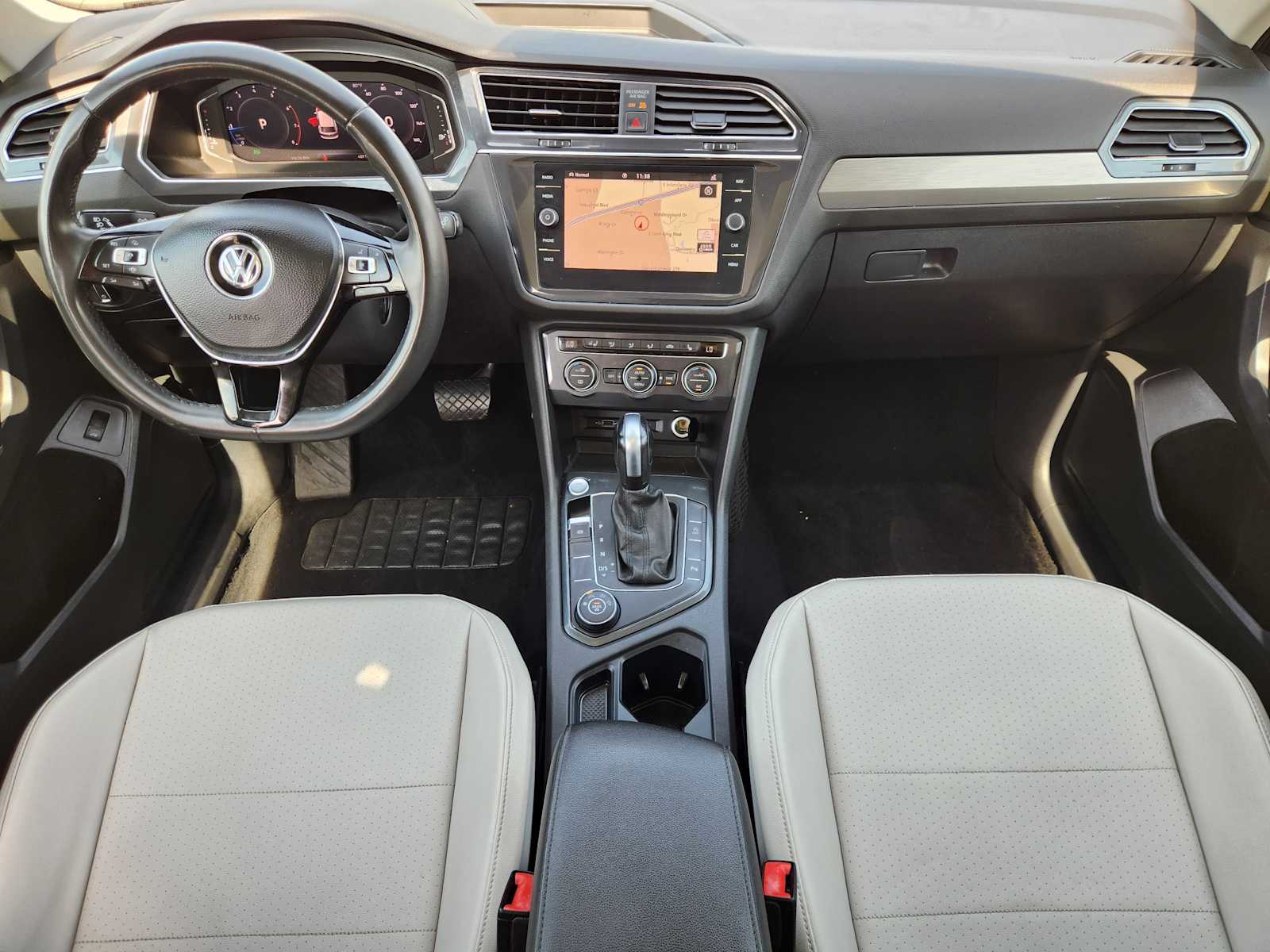 Thumbnail: 2020 Volkswagen Tiguan - 10