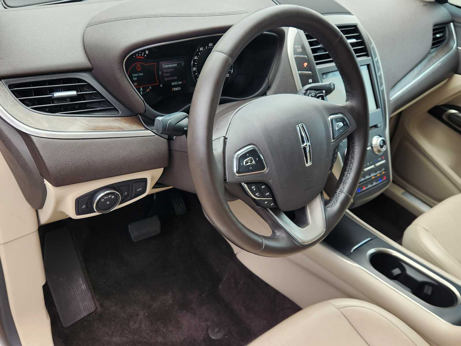 Thumbnail: 2017 Lincoln MKC - 2