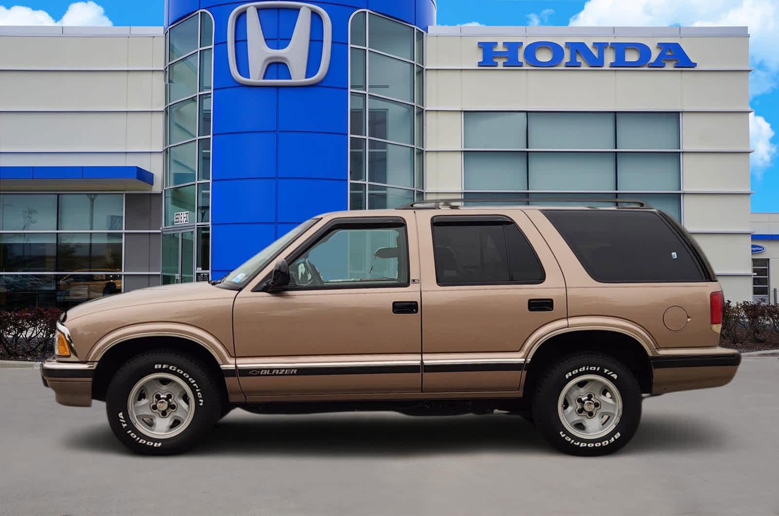Thumbnail: 1997 Chevrolet Blazer - 2