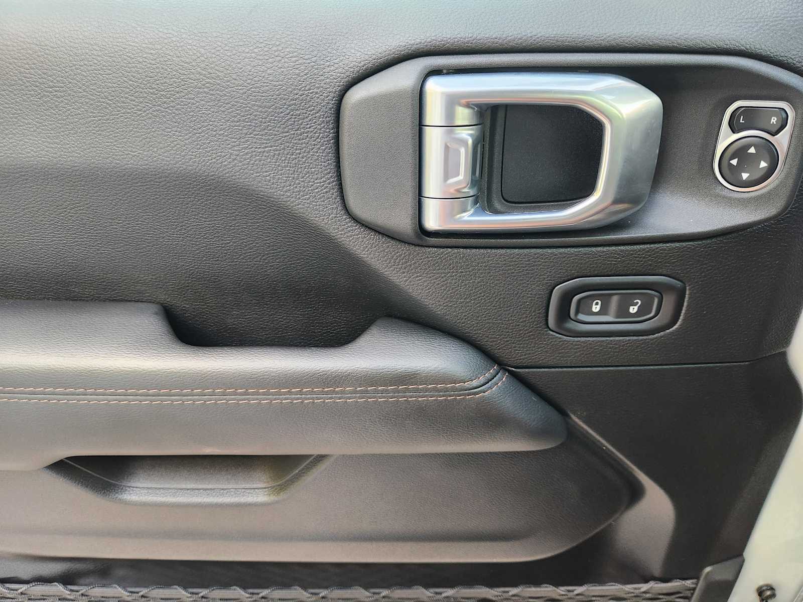 Thumbnail: 2021 Jeep Wrangler - 30