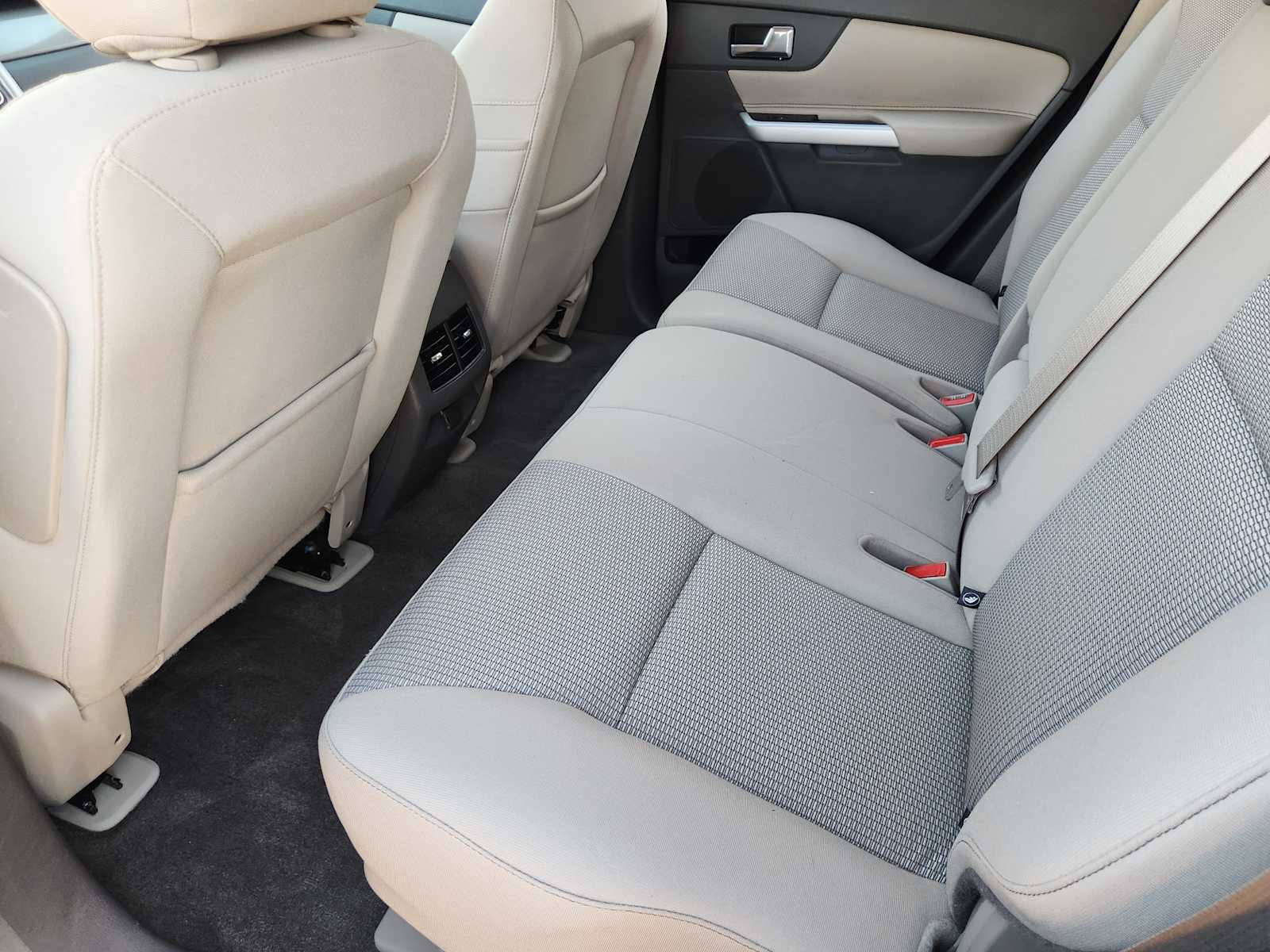 Thumbnail: 2014 Ford Edge - 11