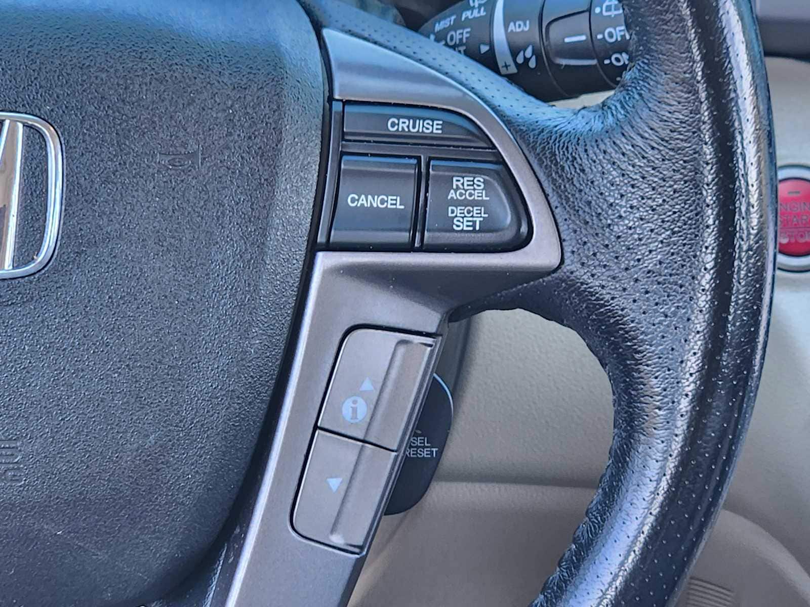 Thumbnail: 2014 Honda Odyssey - 35