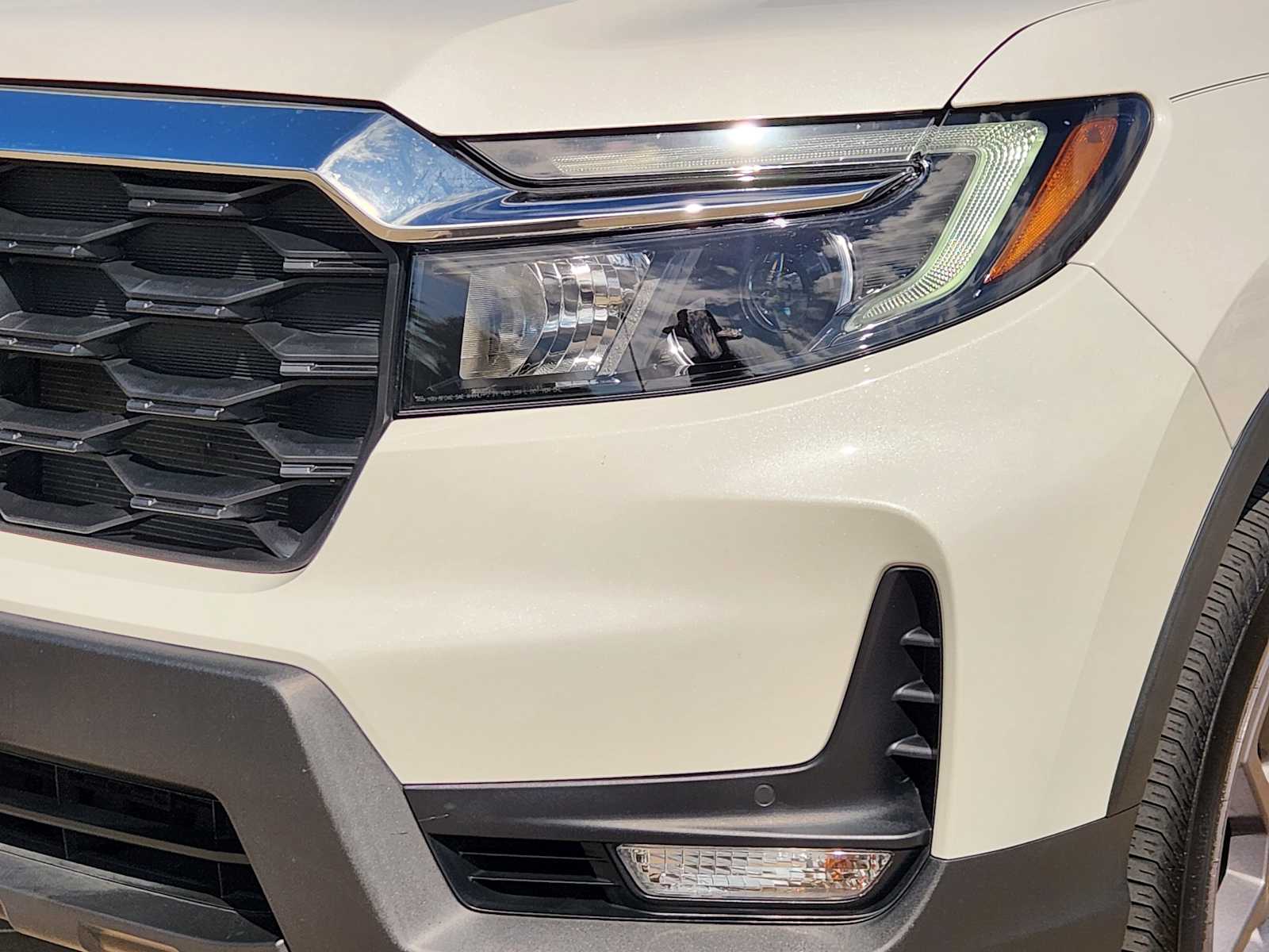 Thumbnail: 2023 Honda Passport - 22