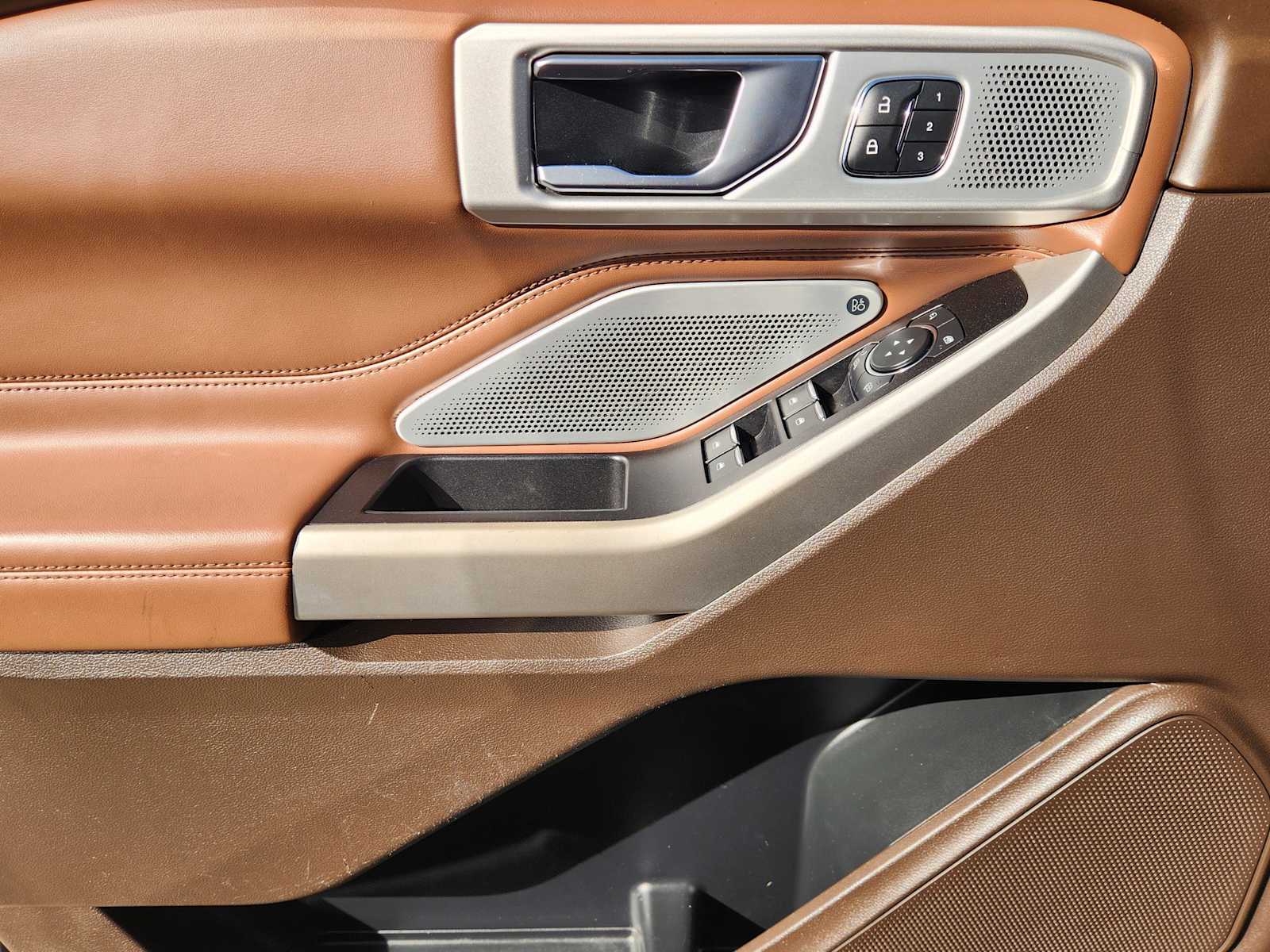 Thumbnail: 2022 Ford Explorer - 26