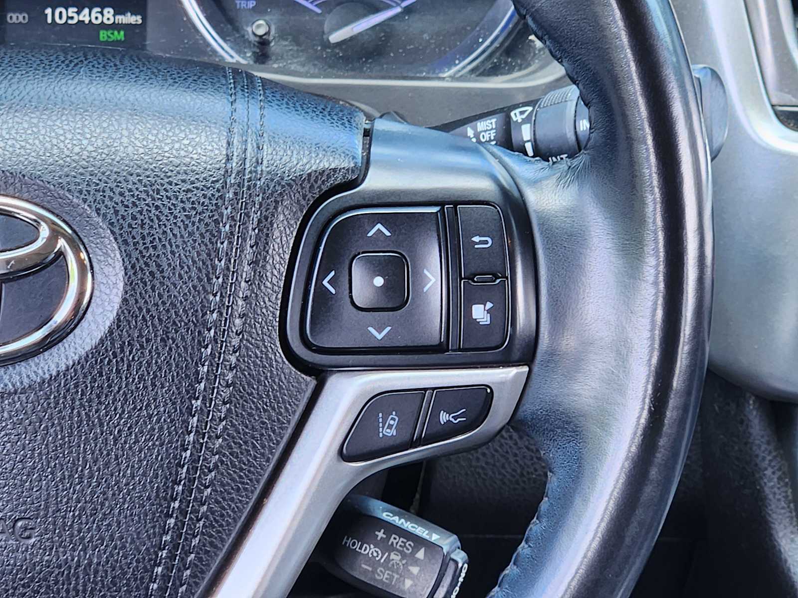 Thumbnail: 2018 Toyota Highlander - 33