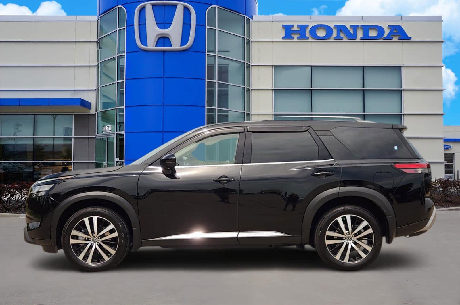 Thumbnail: 2025 Nissan Pathfinder - 3