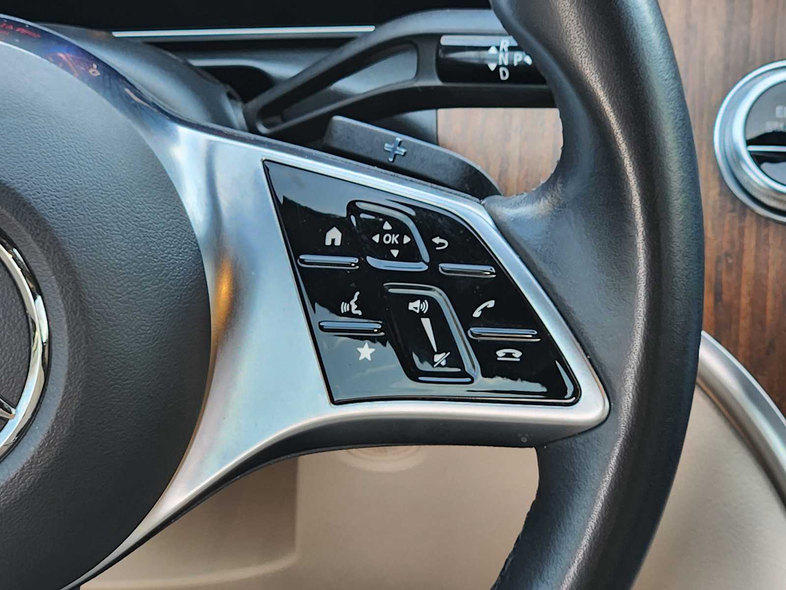 Thumbnail: 2024 Mercedes-Benz C-Class - 32