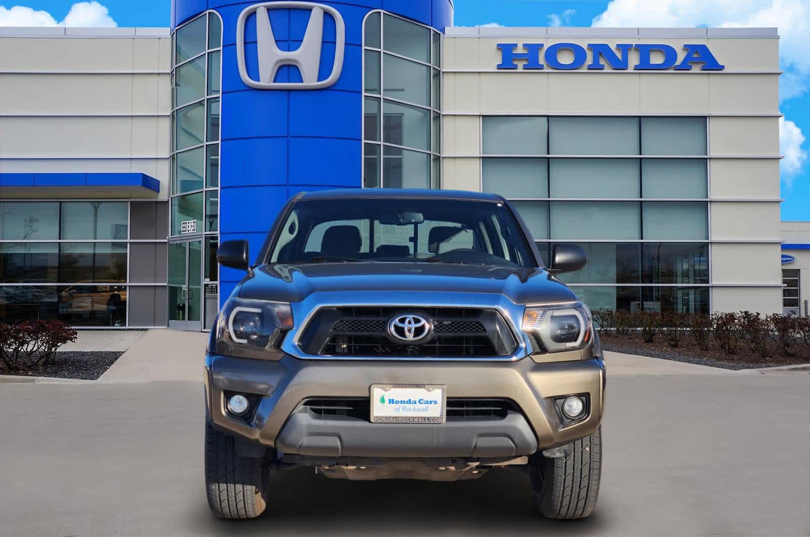 Thumbnail: 2013 Toyota Tacoma - 6