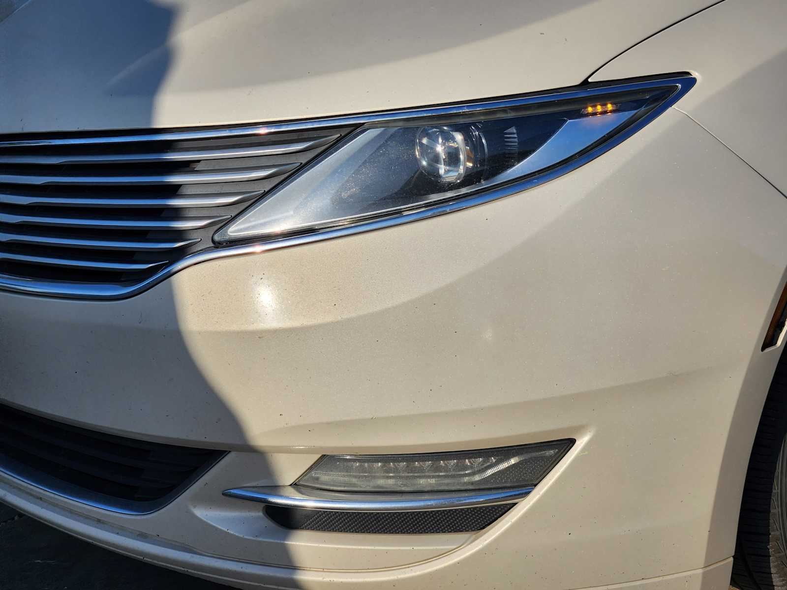 Thumbnail: 2014 Lincoln MKZ - 12