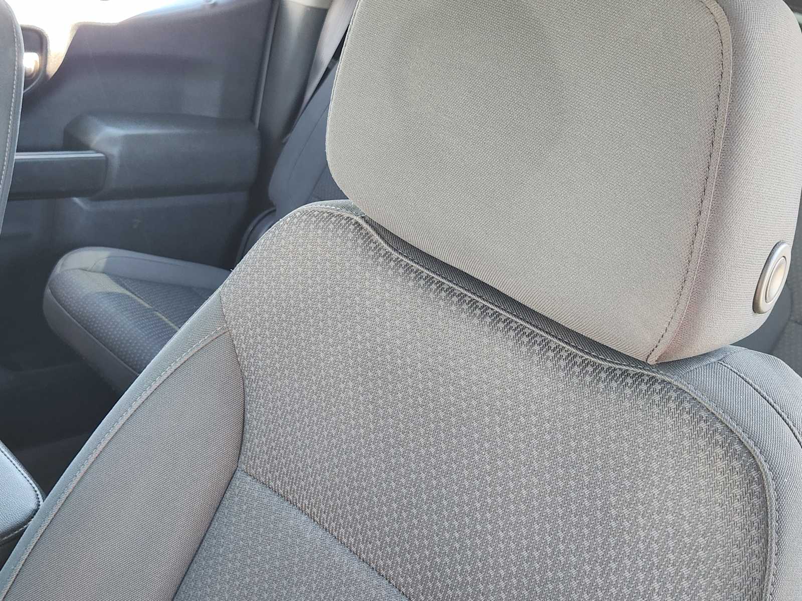 Thumbnail: 2020 Chevrolet Silverado 1500 - 24