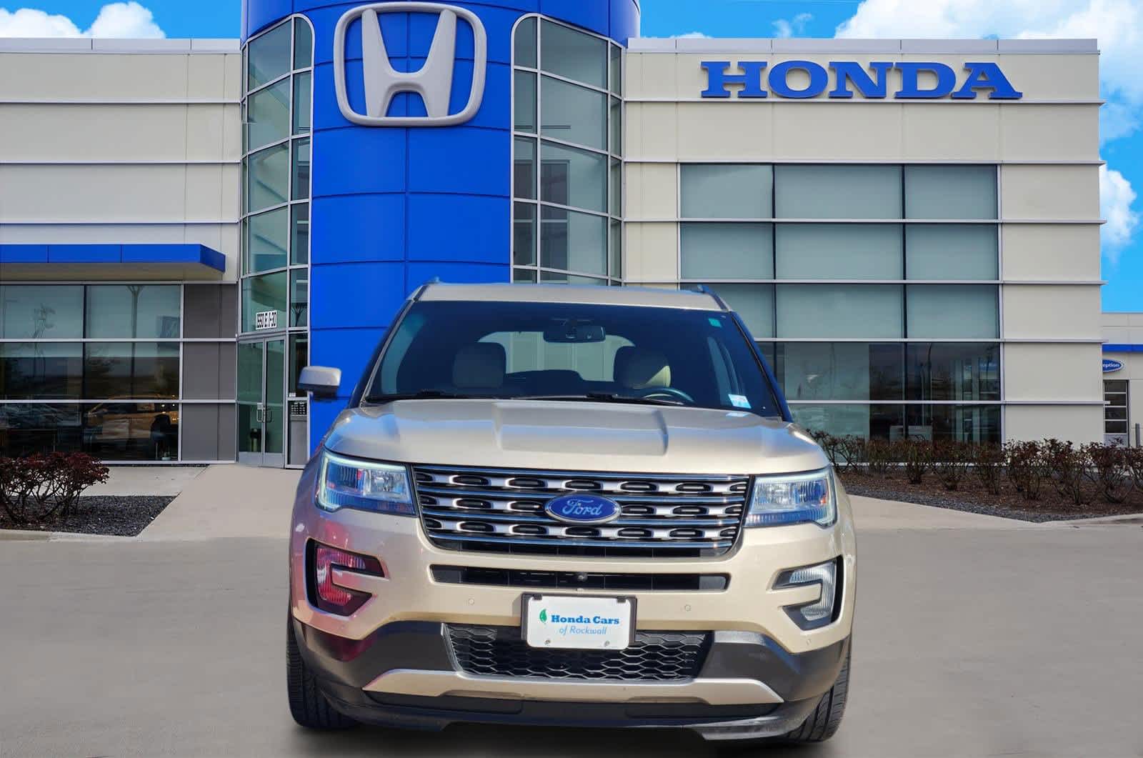 Thumbnail: 2017 Ford Explorer - 6