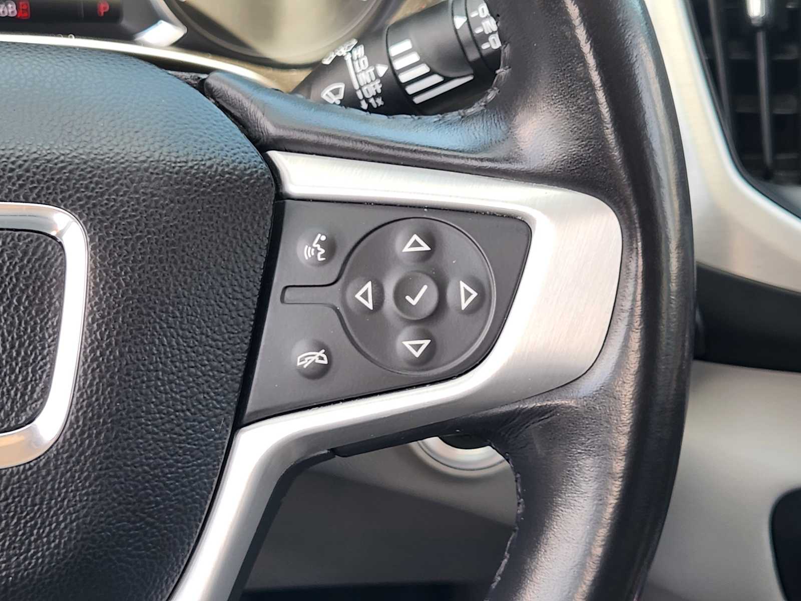 Thumbnail: 2020 GMC Terrain - 31