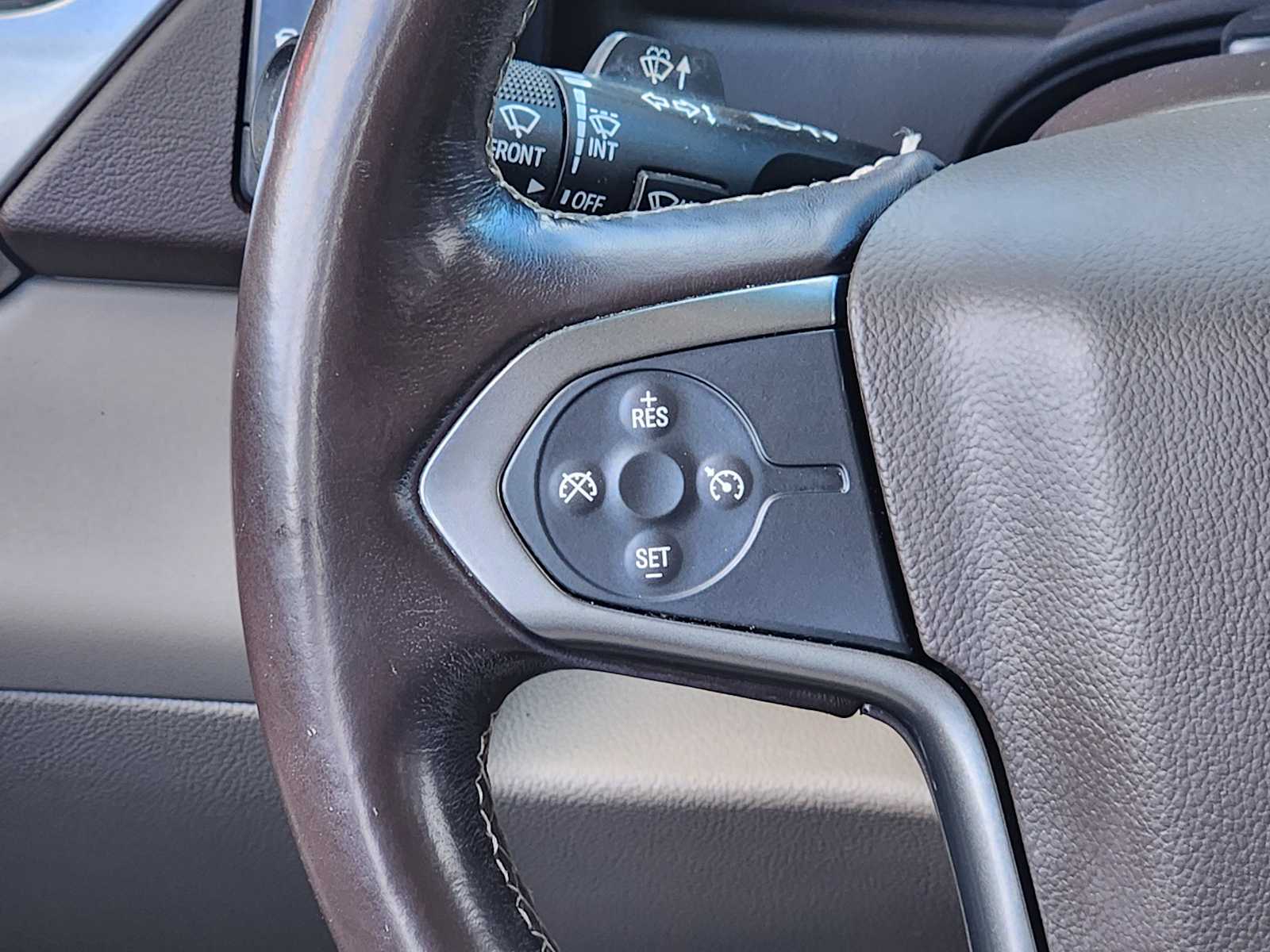 Thumbnail: 2019 Chevrolet Tahoe - 32