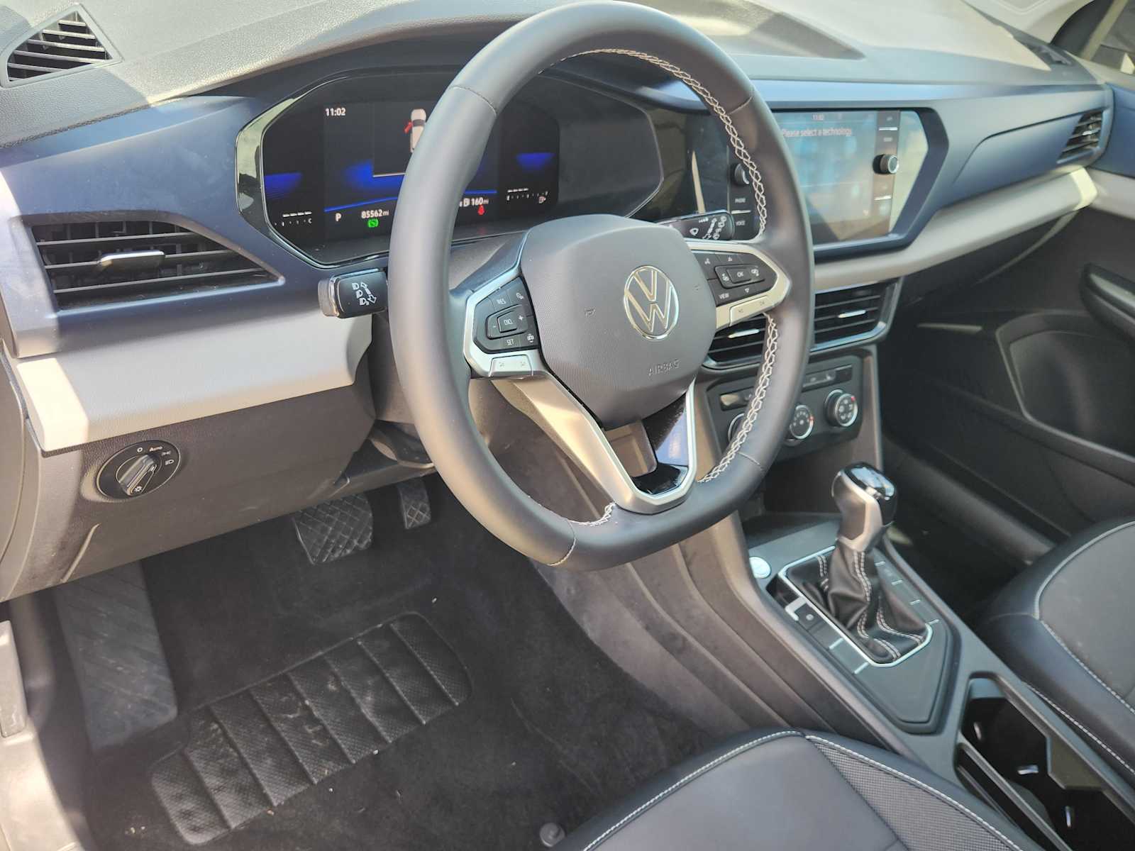 Thumbnail: 2022 Volkswagen Taos - 2
