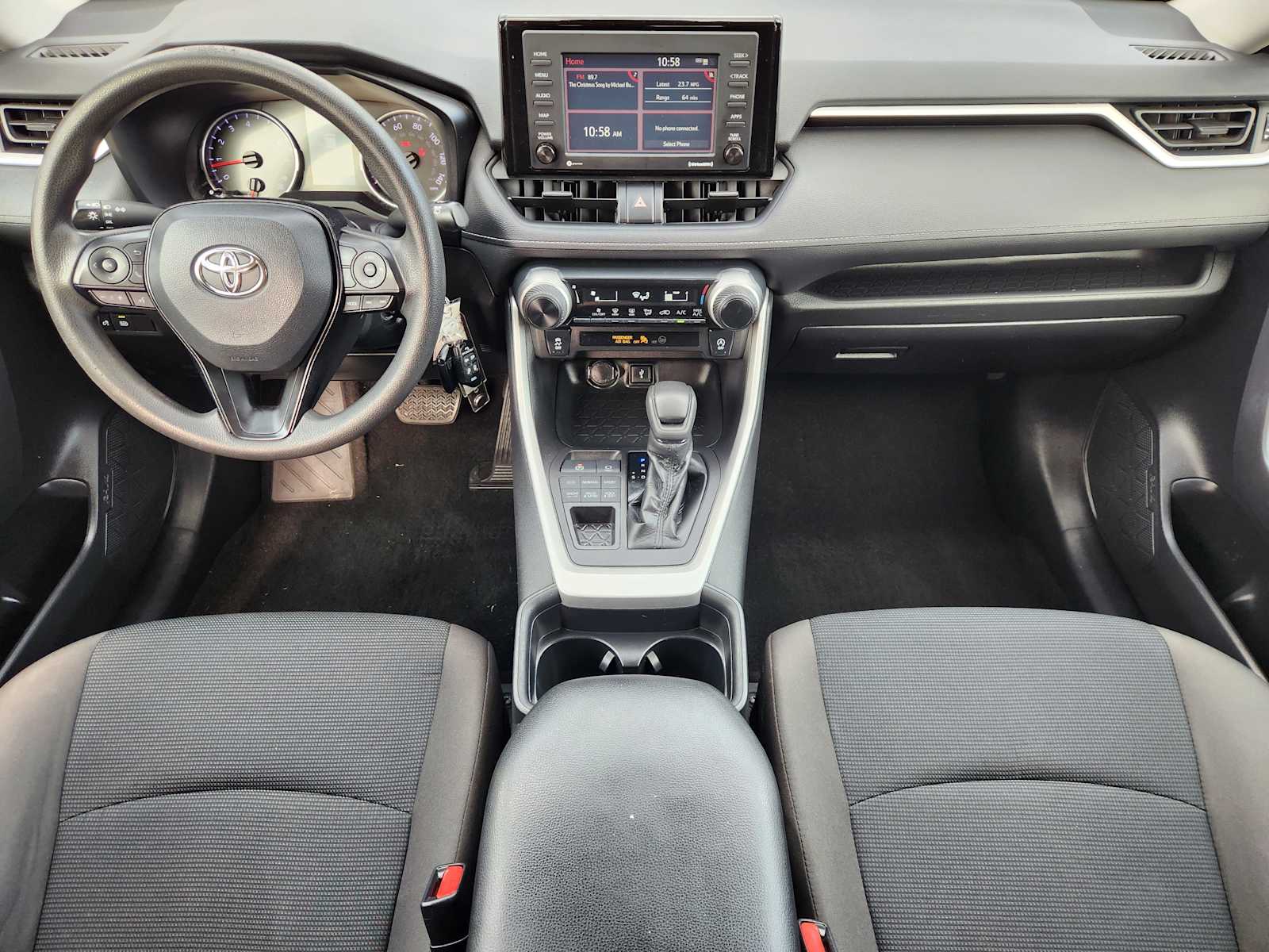 Thumbnail: 2021 Toyota RAV4 - 10