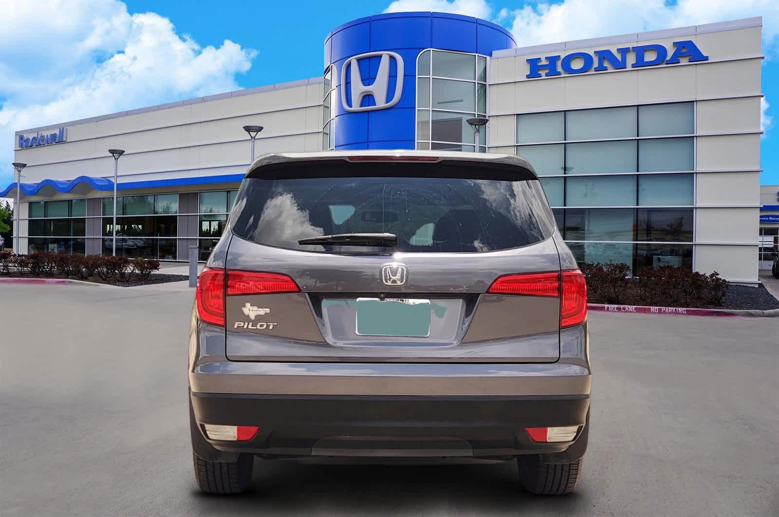 Thumbnail: 2017 Honda Pilot - 5