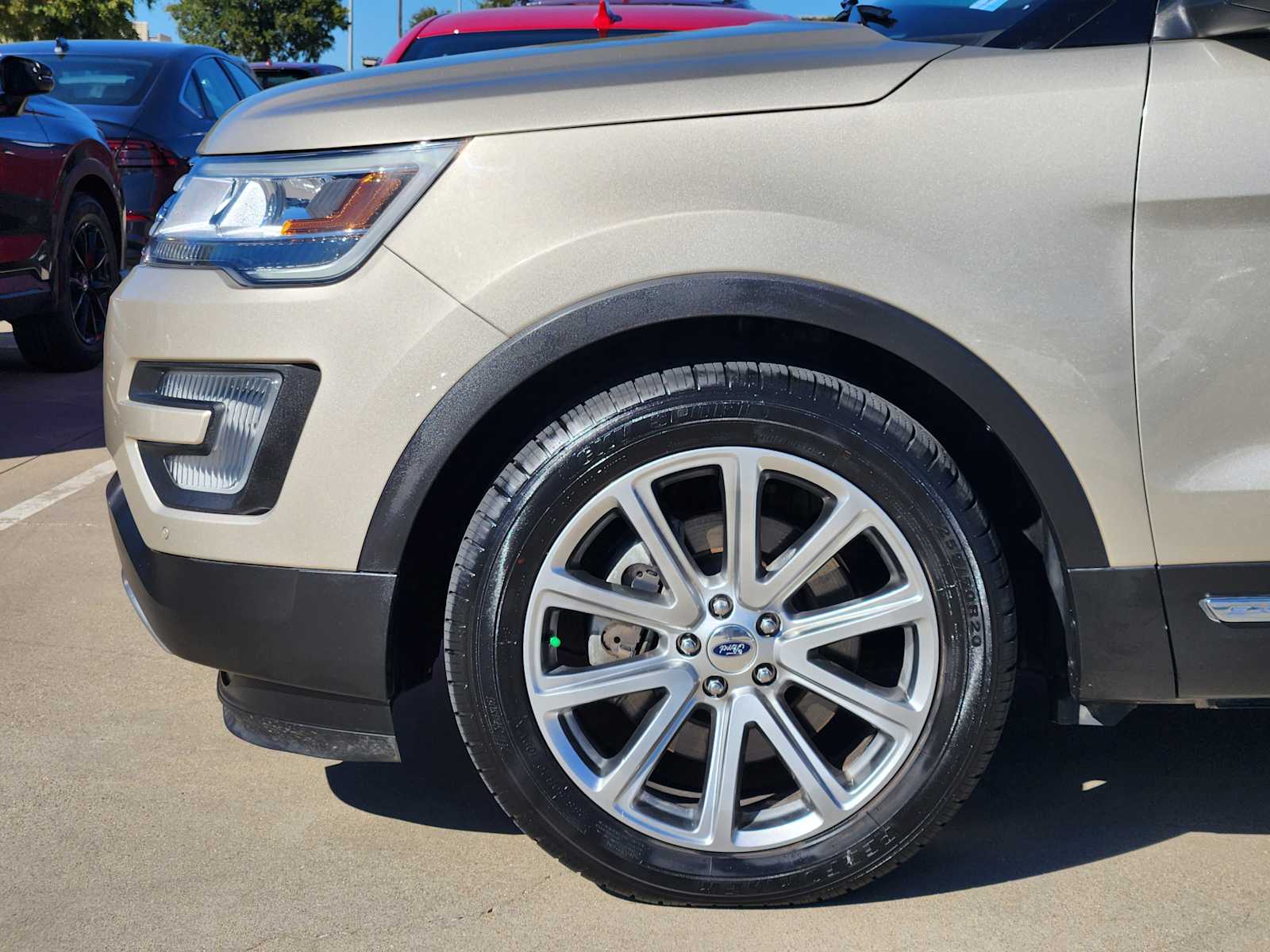 Thumbnail: 2017 Ford Explorer - 8