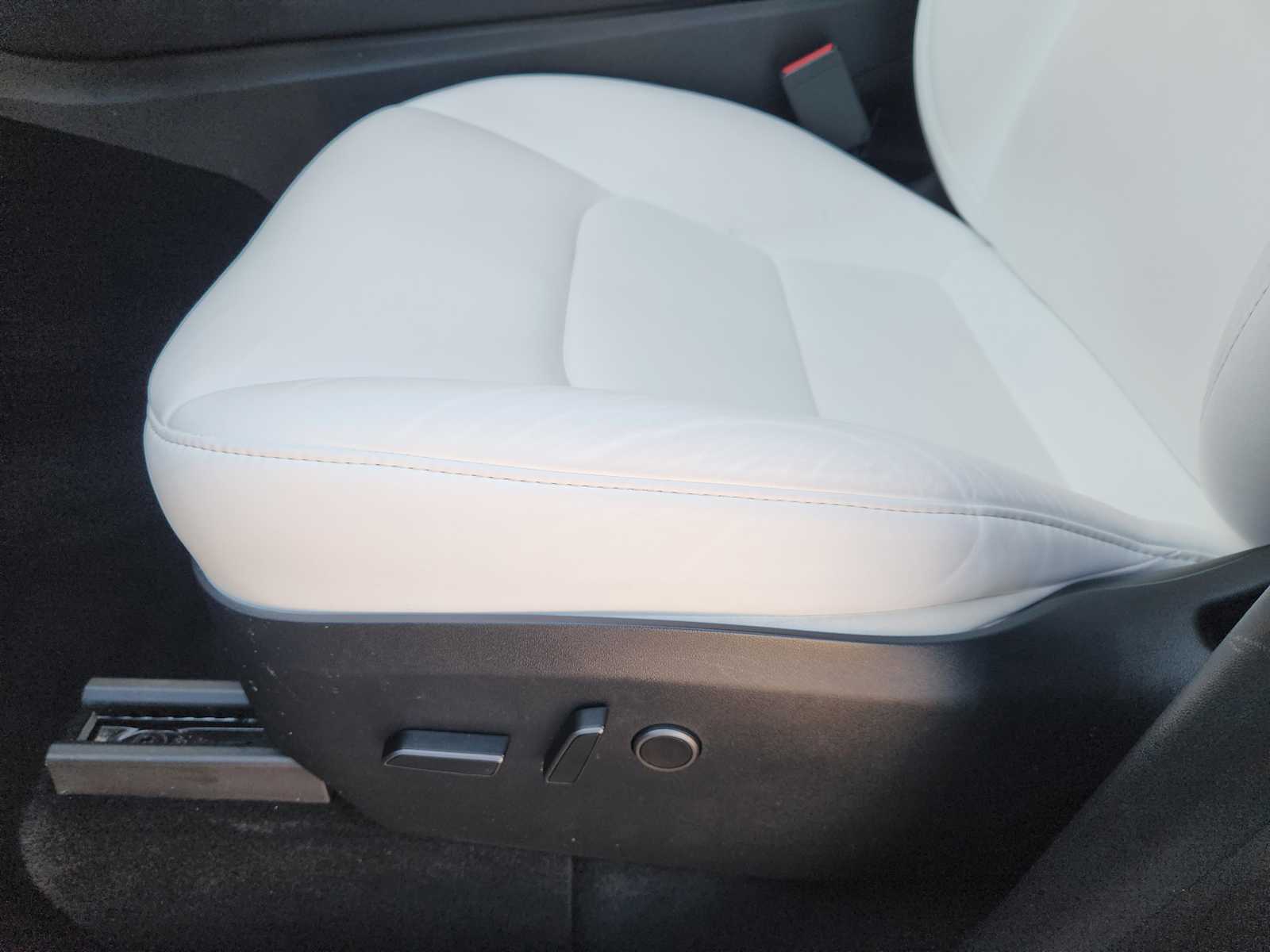 Thumbnail: 2023 Tesla Model Y - 29