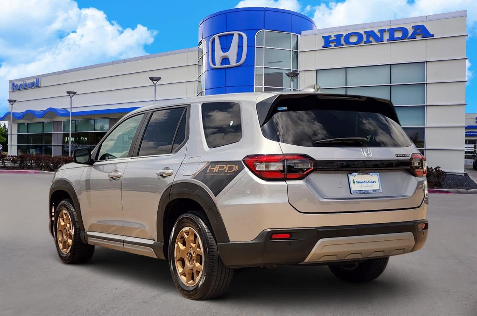 Thumbnail: 2023 Honda Pilot - 3