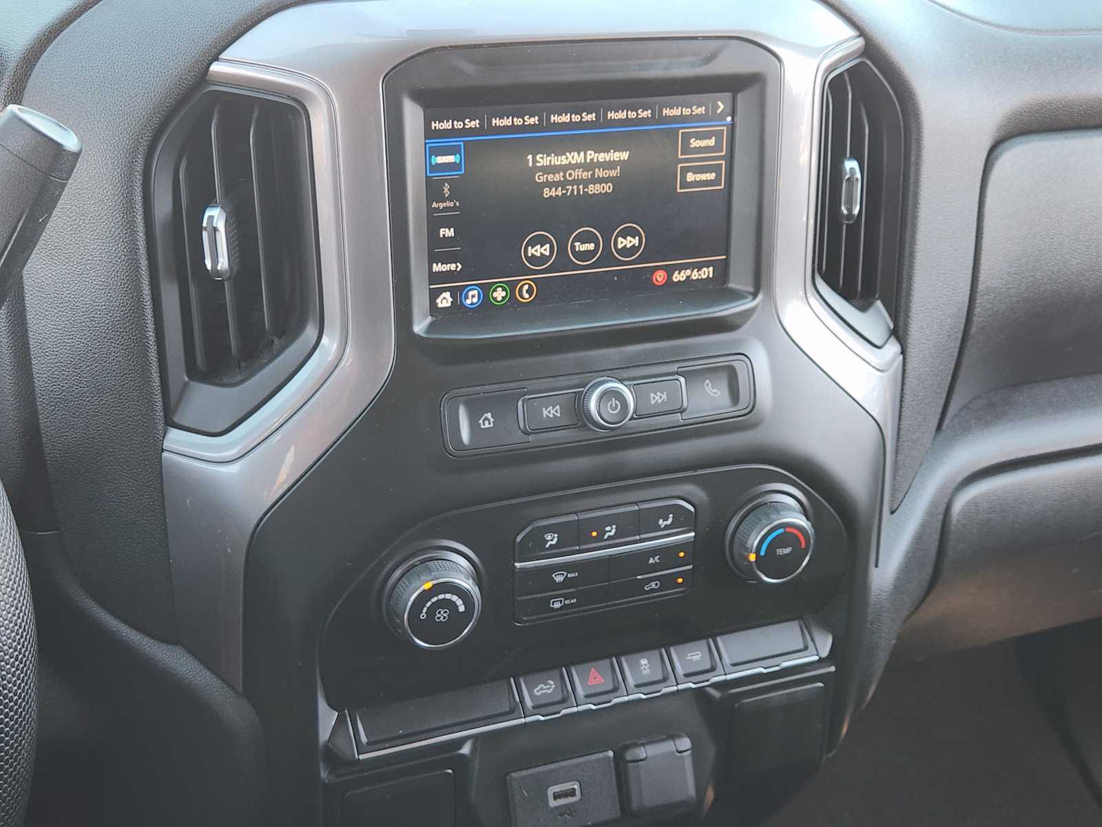 Thumbnail: 2020 Chevrolet Silverado 1500 - 16