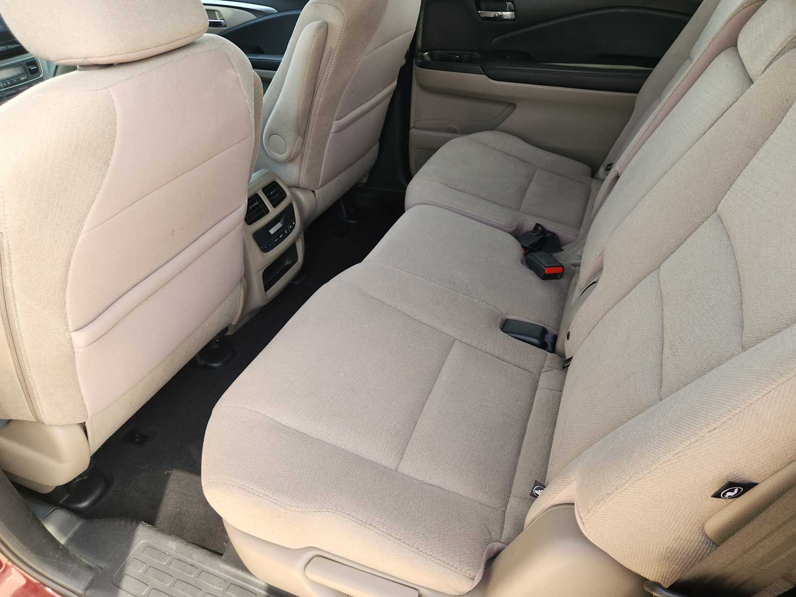 Thumbnail: 2016 Honda Pilot - 12