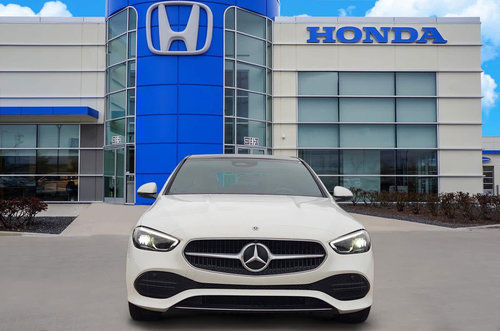 Thumbnail: 2024 Mercedes-Benz C-Class - 6