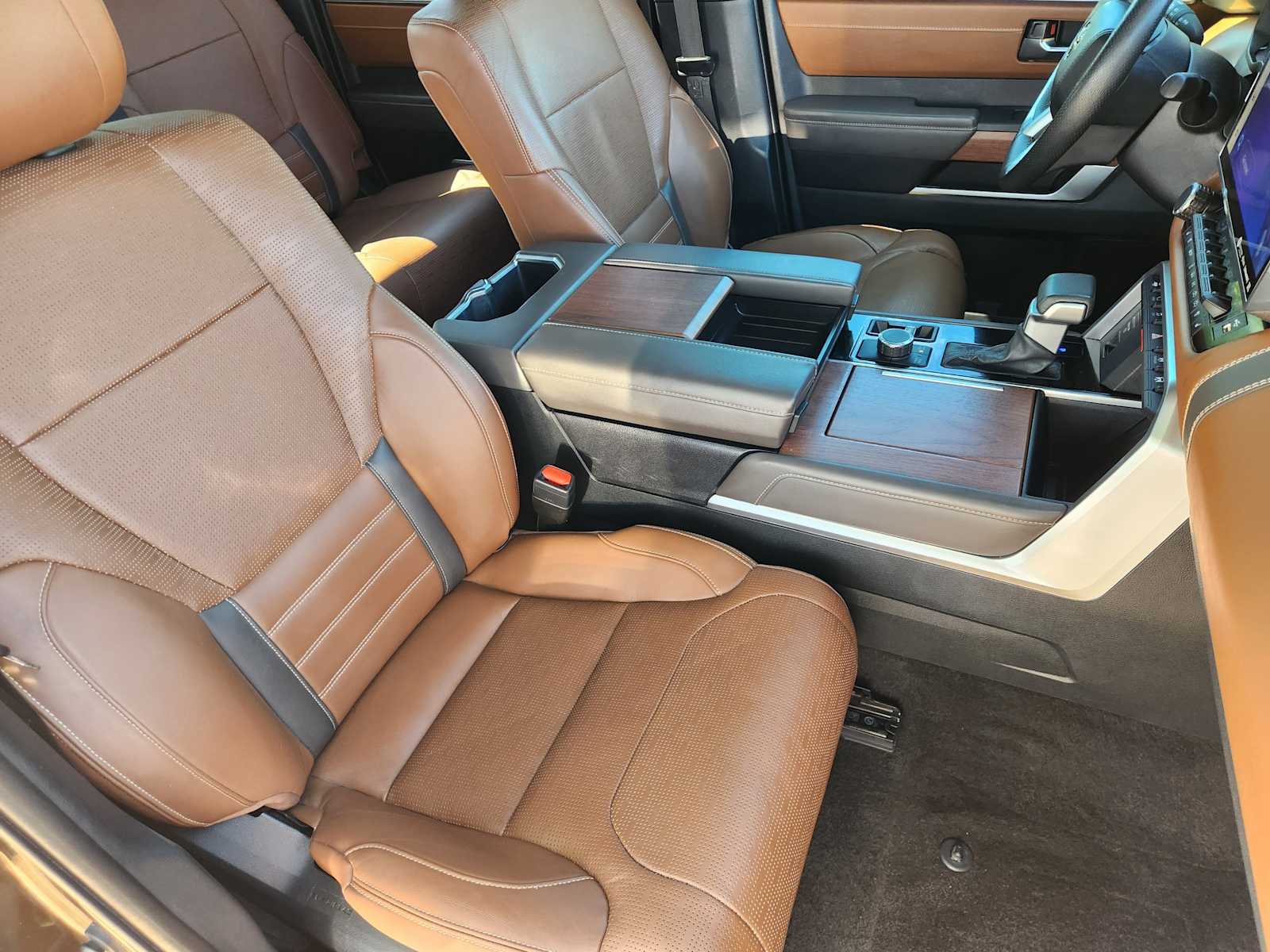 Thumbnail: 2022 Toyota Tundra - 14