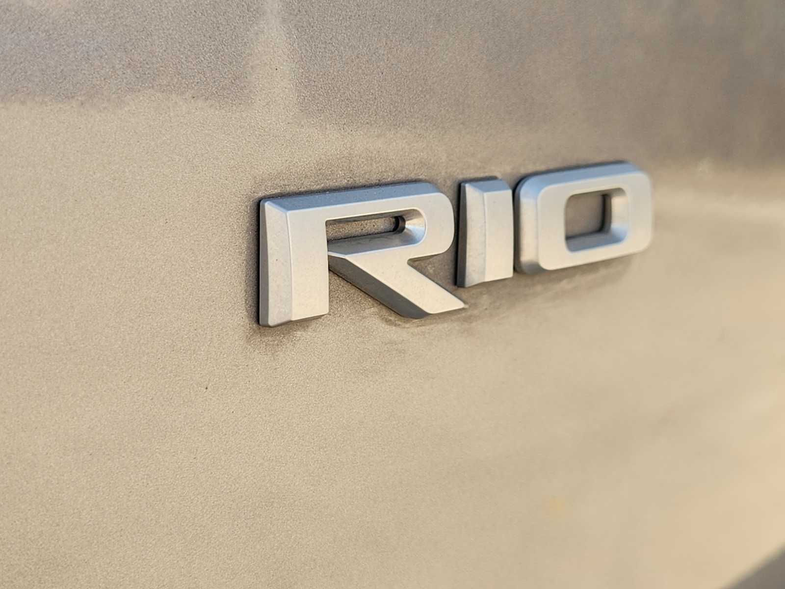 Thumbnail: 2023 Kia Rio - 7