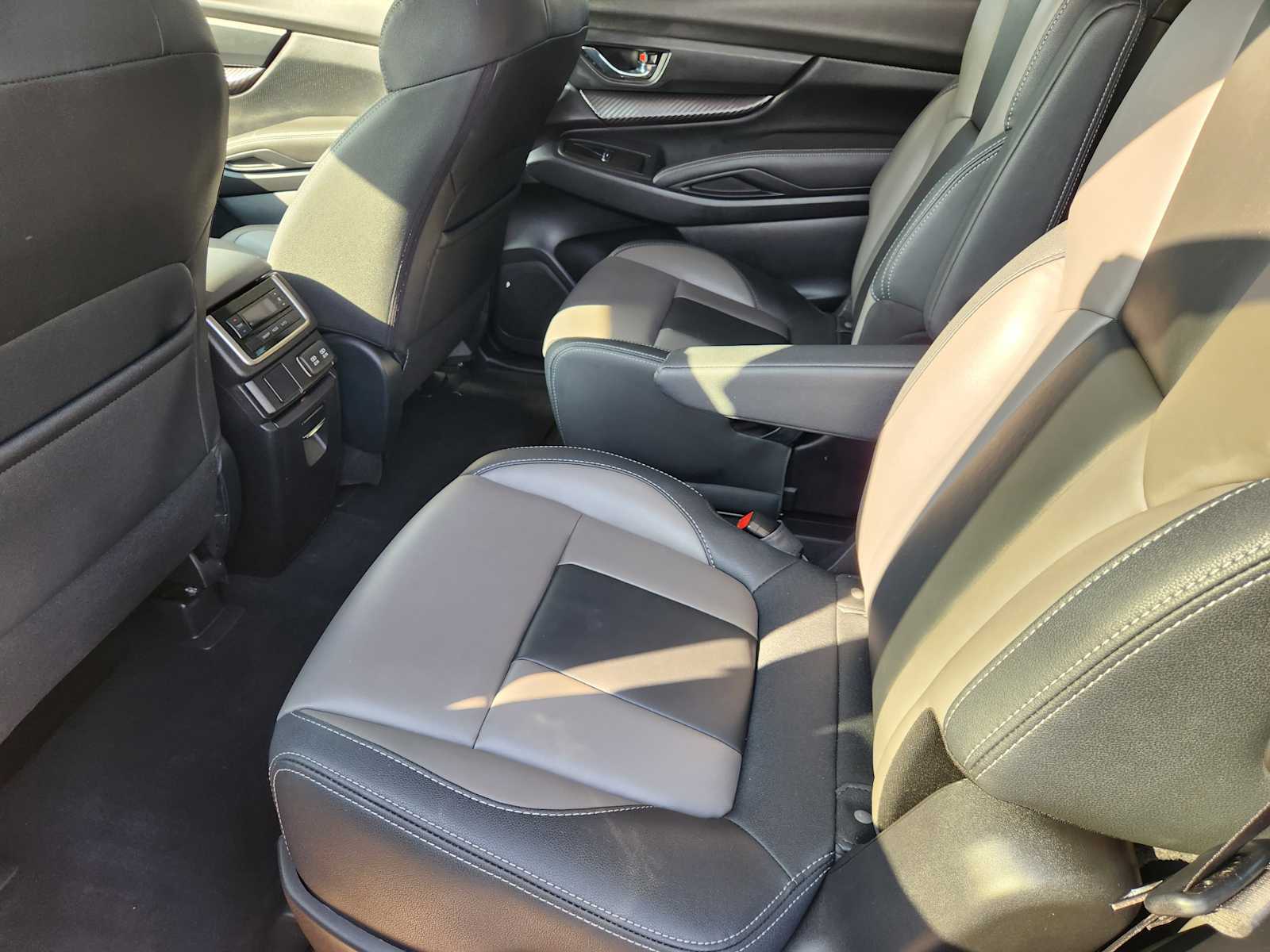 Thumbnail: 2022 Subaru Ascent - 9