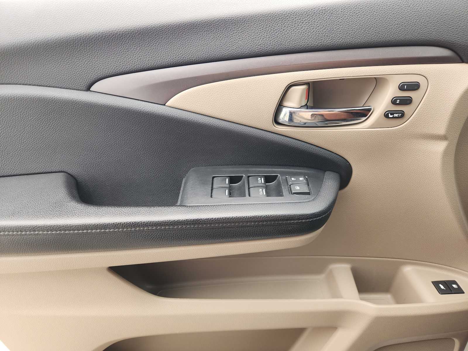 Thumbnail: 2021 Honda Pilot - 30