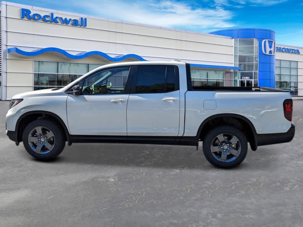 2025 Honda Ridgeline TrailSport photo 2
