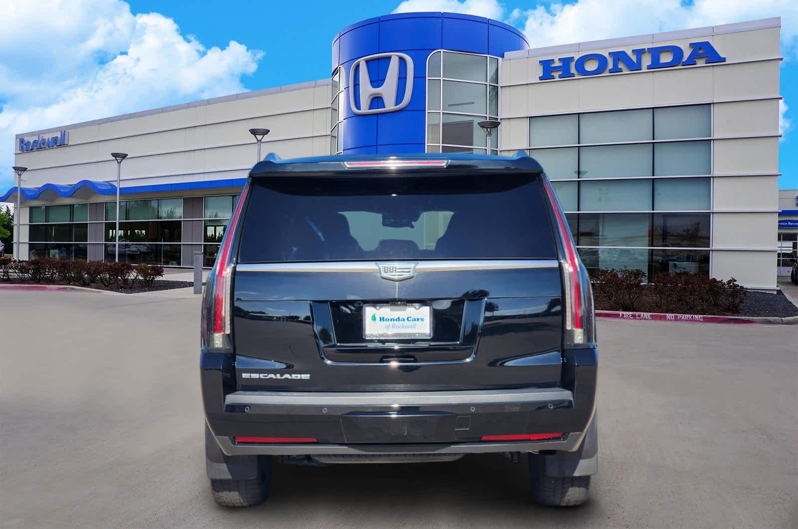 Thumbnail: 2019 Cadillac Escalade - 4
